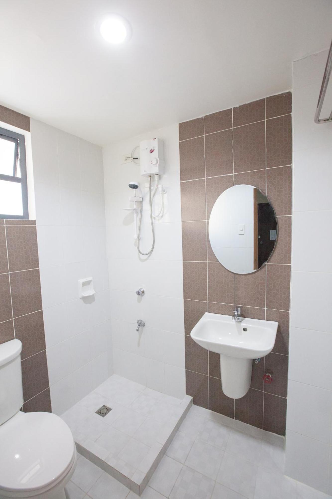 Emerald Suites Cdo Cagayan de Oro Bilik gambar